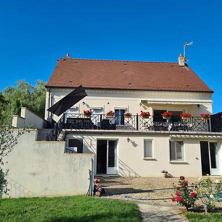 Appartamento Chez Jaja Et Phiphi Bourg-et-Comin Esterno foto